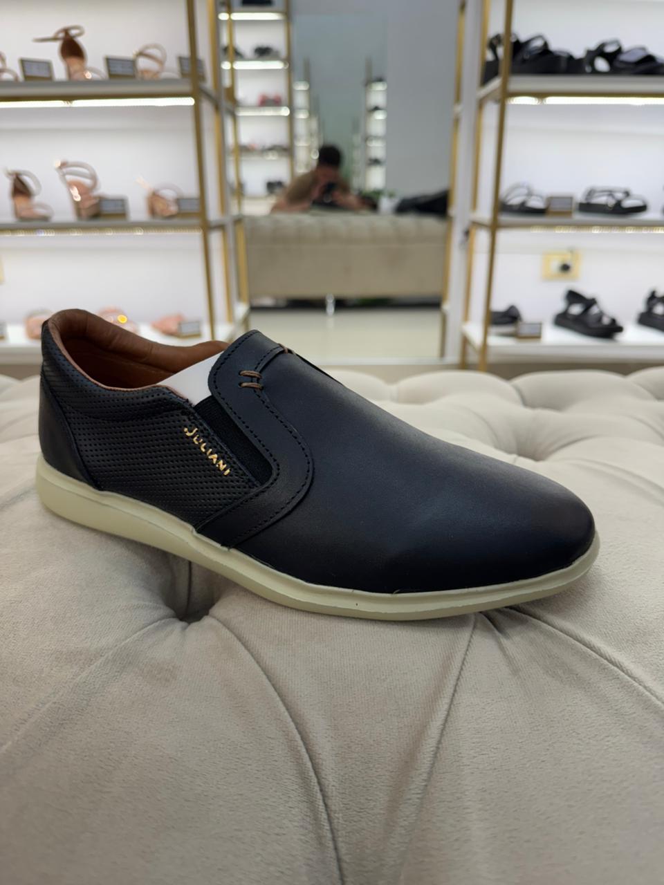 Juliani - Zeus 02 negro